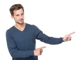 Guypointing 1